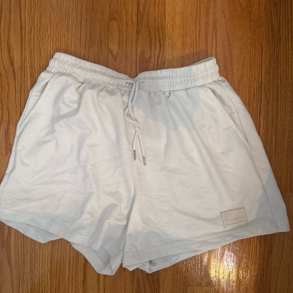 White Casual Drawstring Shorts